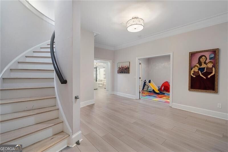 1015 Bedford Gardens Drive Alpharetta - 29