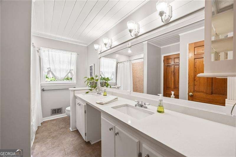 6857 Womack Court Atlanta - 28