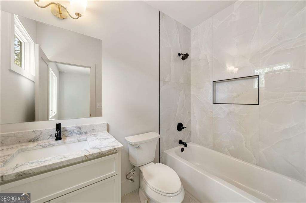 3006 Skyland Drive Brookhaven - 43