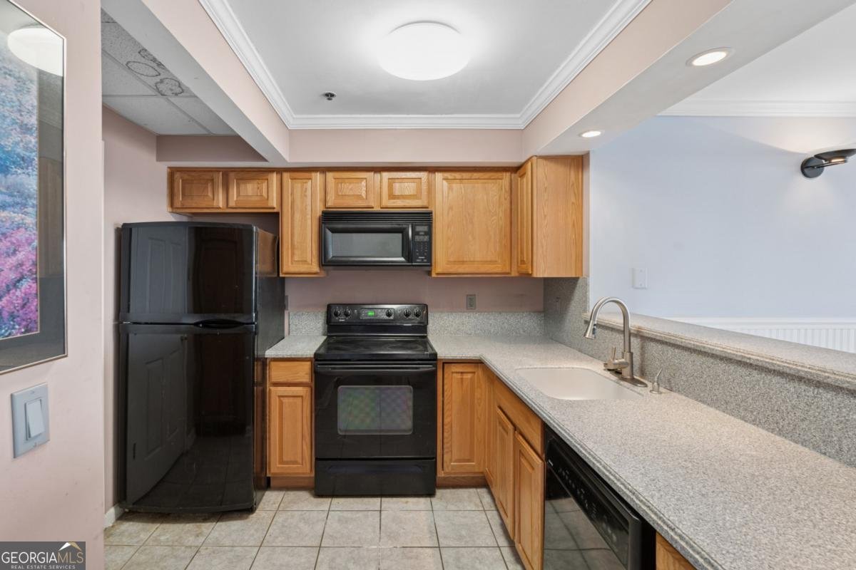 795 Hammond Drive Atlanta - 17