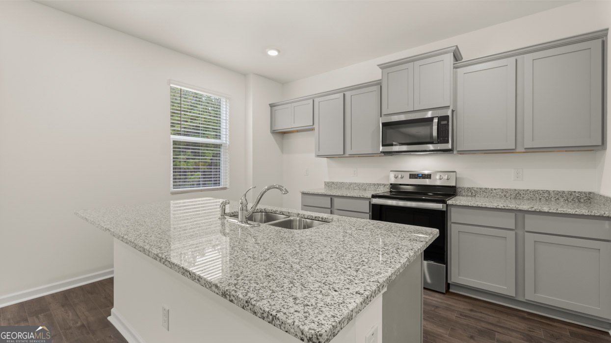 588 Whitman Lane Stockbridge - 11