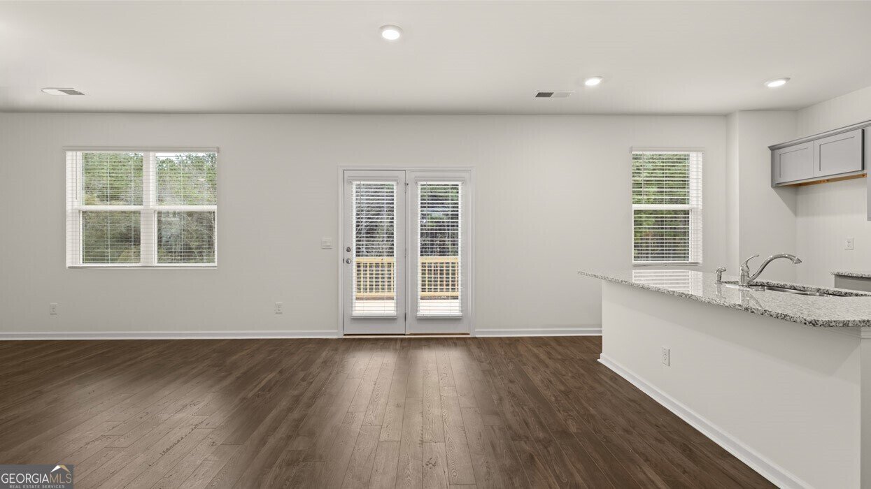 588 Whitman Lane Stockbridge - 13