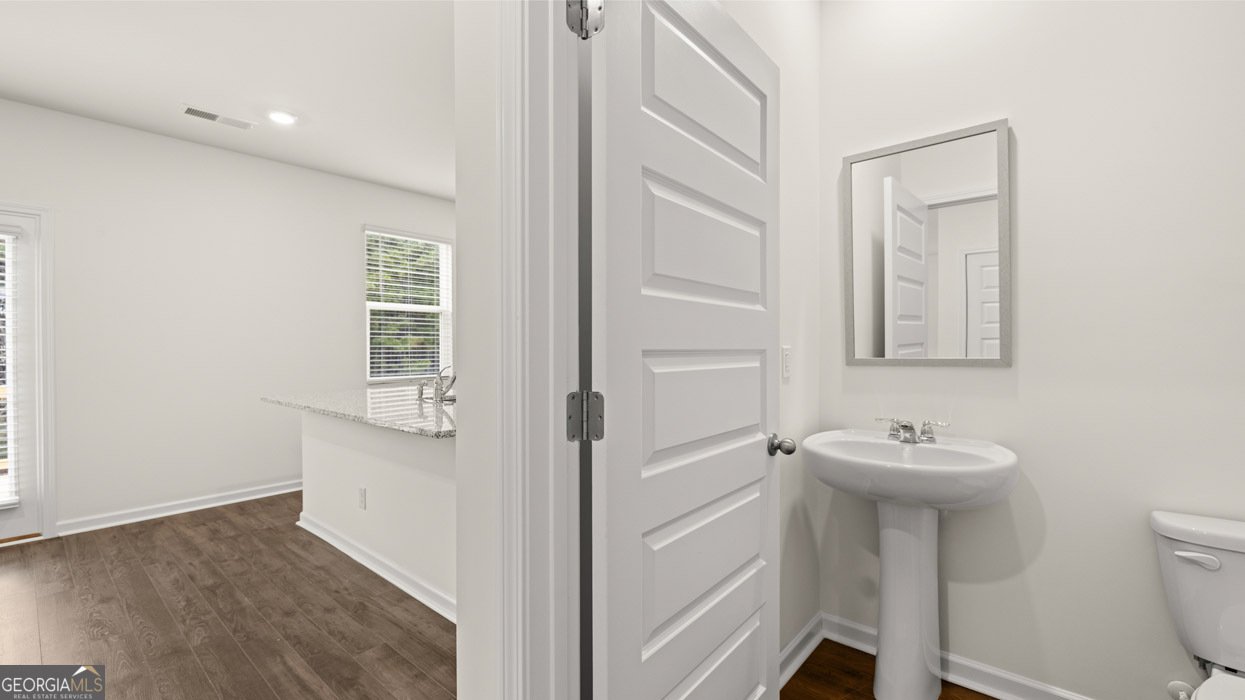 588 Whitman Lane Stockbridge - 16
