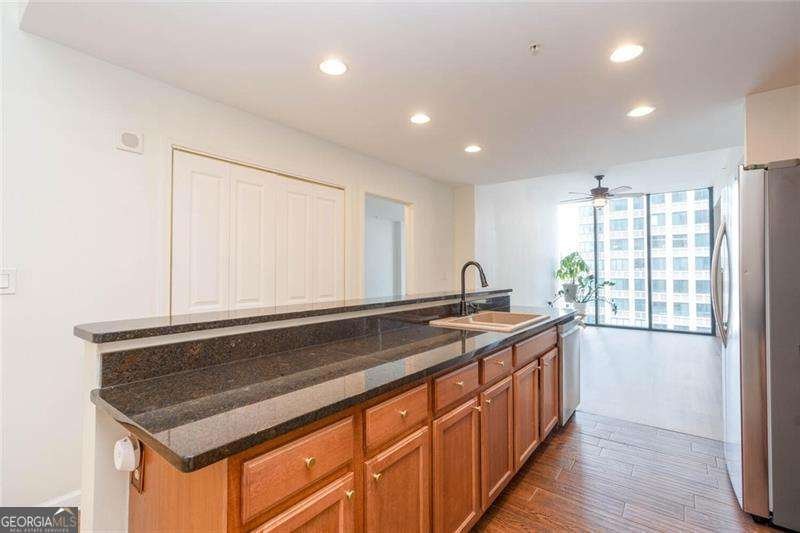 3040 Peachtree Road Atlanta - 12