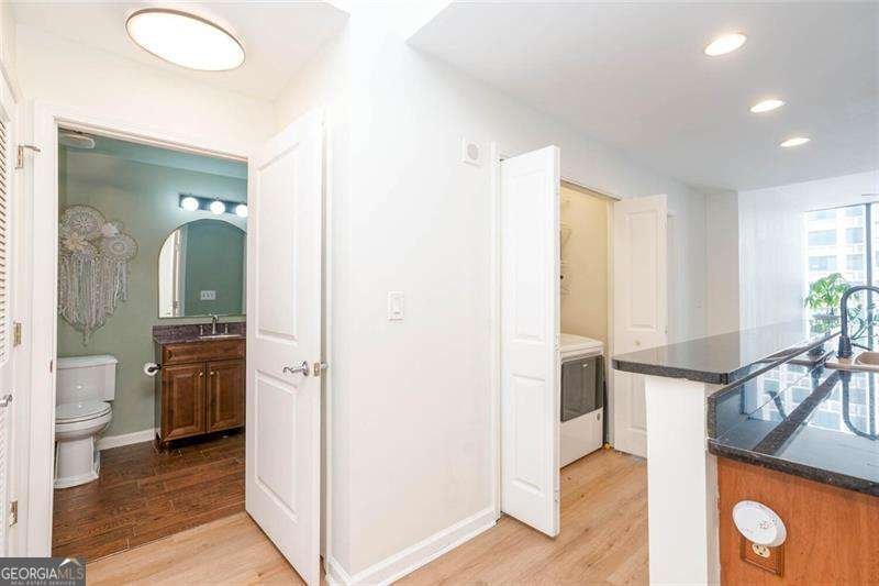 3040 Peachtree Road Atlanta - 17