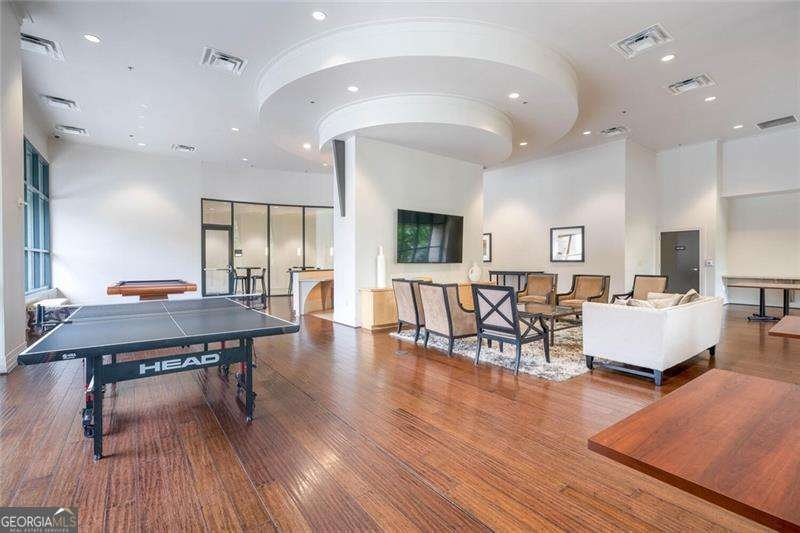 3040 Peachtree Road Atlanta - 2