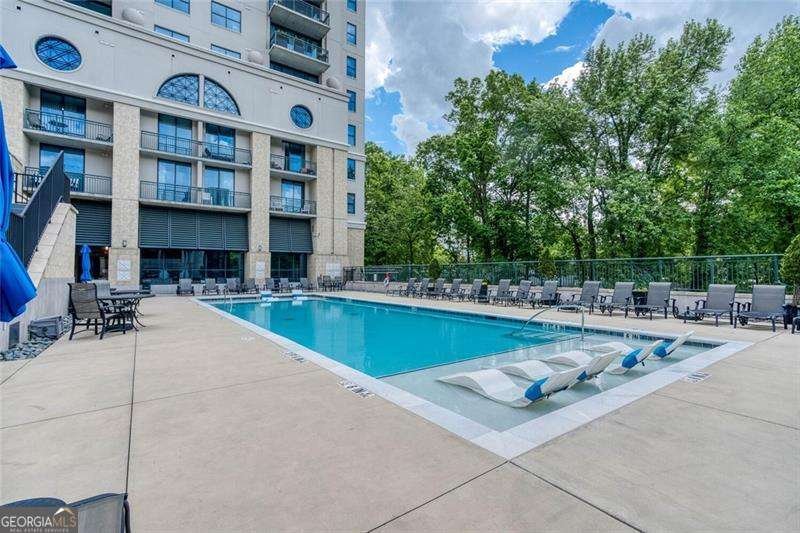 3040 Peachtree Road Atlanta - 4