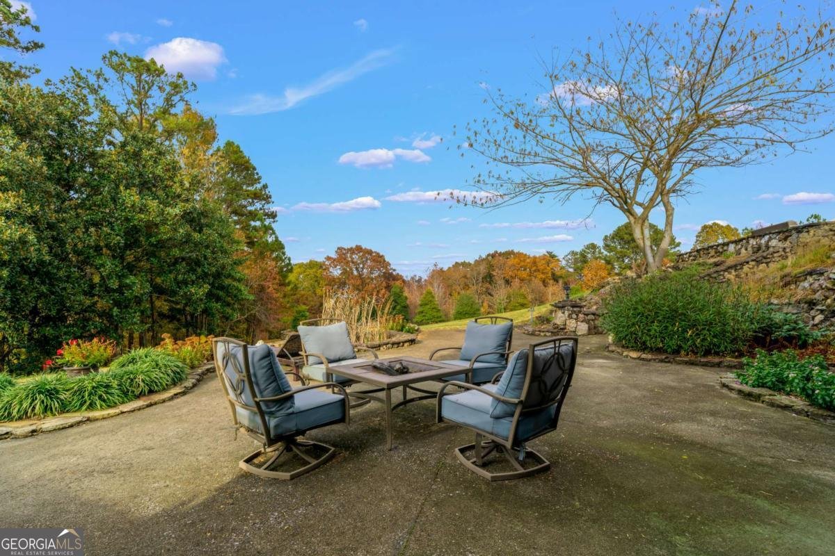 1656 Highway 140 Adairsville - 39