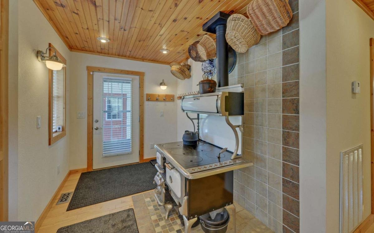202 Dove Lane Morganton - 28