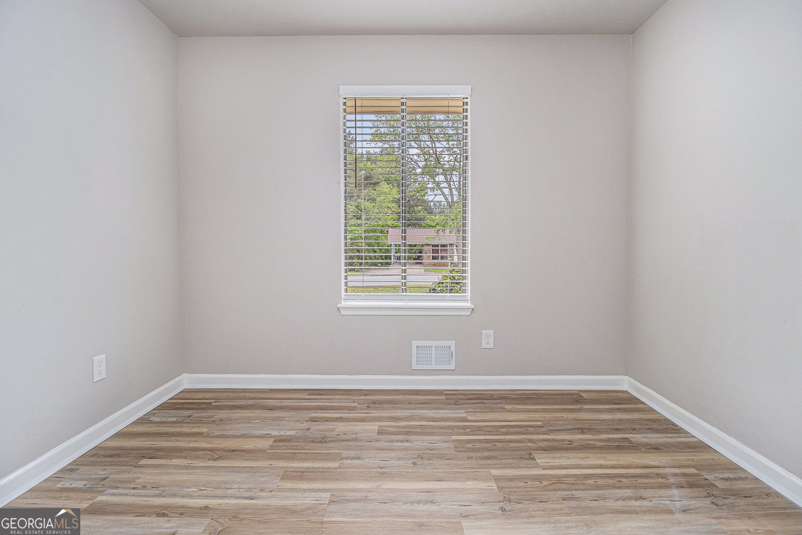 898 Doeskin Drive Conyers - 27