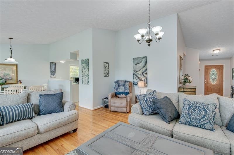 2602 MIDLER Court Buford - 26