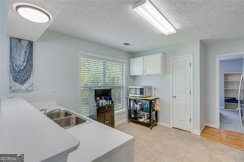 2602 MIDLER Court Buford - 29
