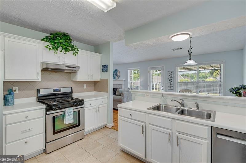 2602 MIDLER Court Buford - 30