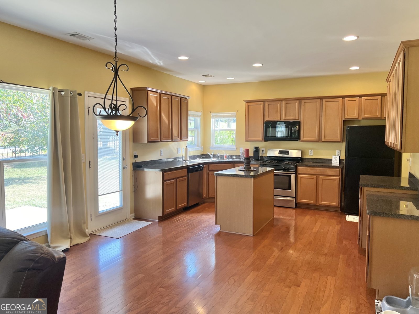 1116 SILVERBROOKE Drive Powder Springs - 32
