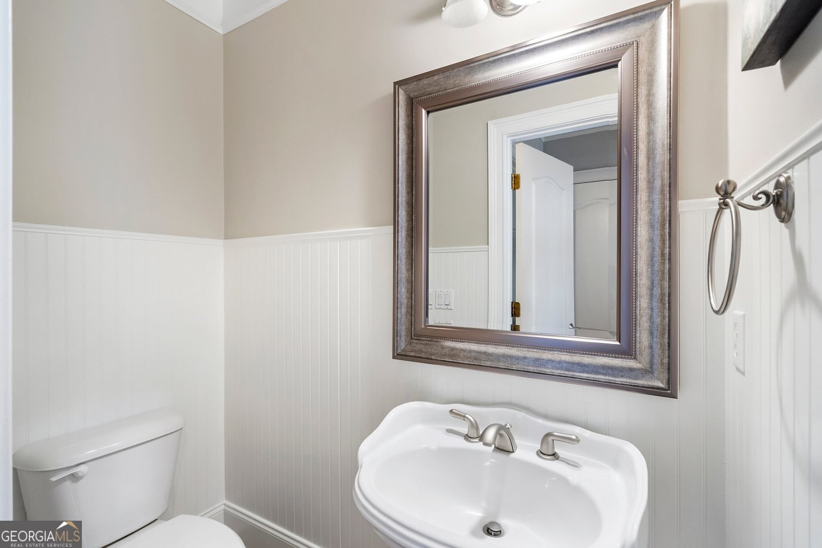 640 Greenview Terrace Milton - 45