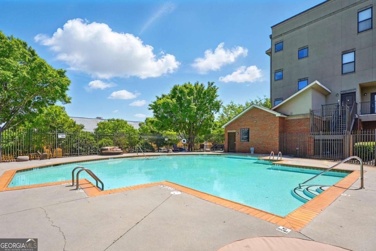 898 Oak Street Atlanta - 27