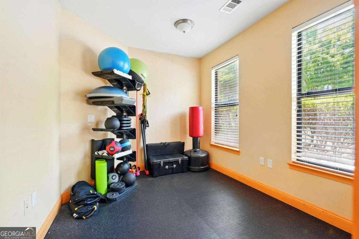 898 Oak Street Atlanta - 29