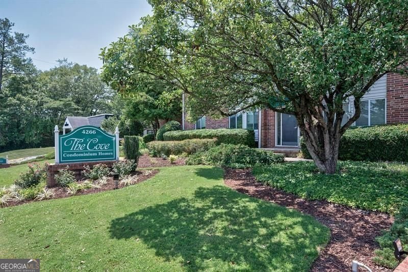 4266 Roswell Road Atlanta - 1