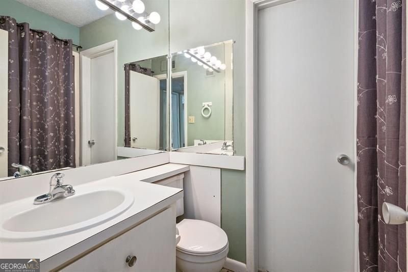 4266 Roswell Road Atlanta - 14
