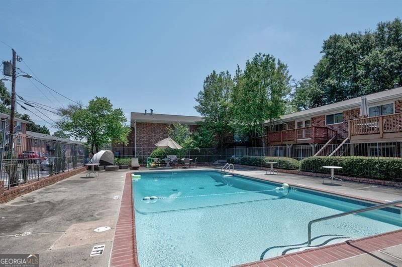 4266 Roswell Road Atlanta - 20