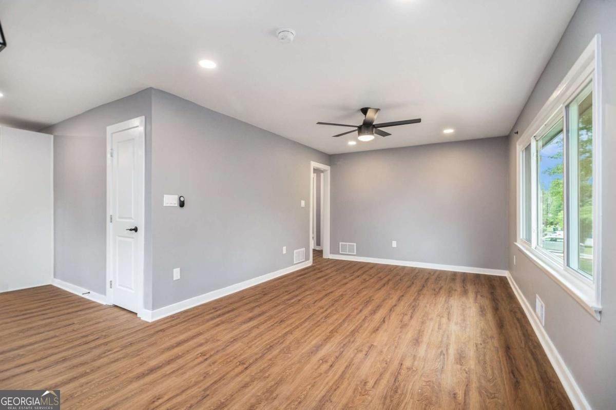 208 Silver Springs Circle Atlanta - 6