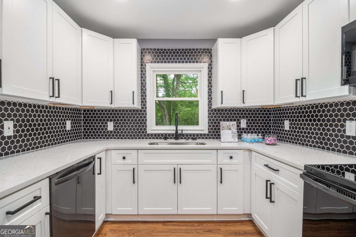 208 Silver Springs Circle Atlanta - 9