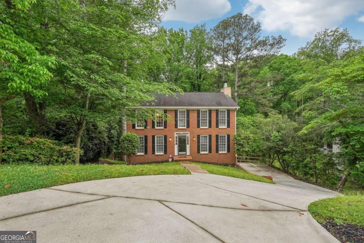 2895 Shurburne Drive Alpharetta - 2