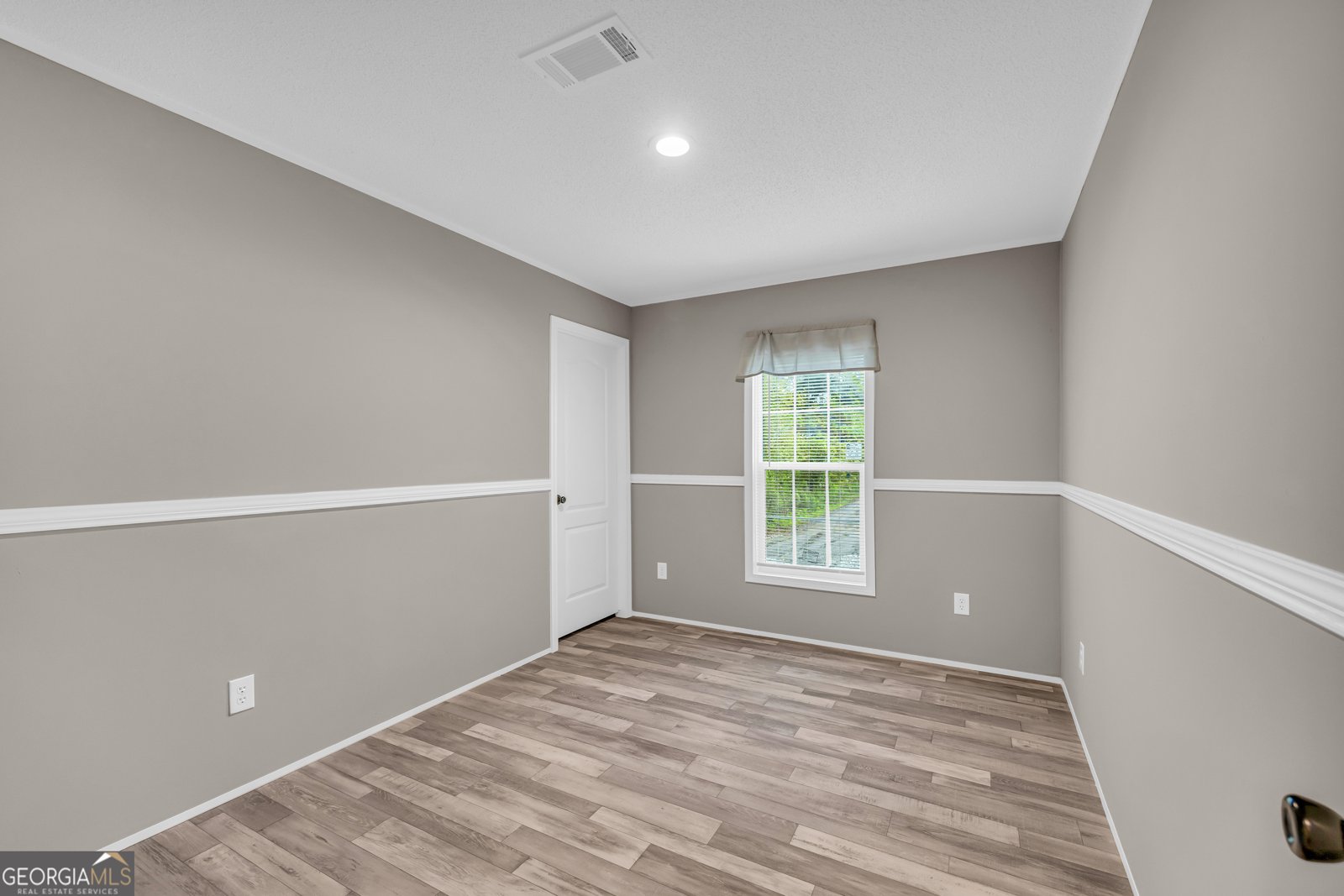 2523 Westmoreland Road Cleveland - 35