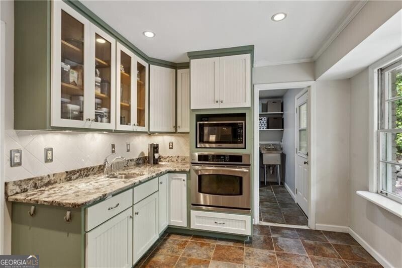 205 Glencourtney Drive Sandy Springs - 10