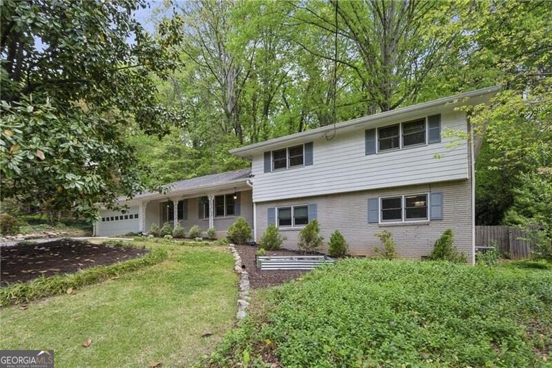 205 Glencourtney Drive Sandy Springs - 2
