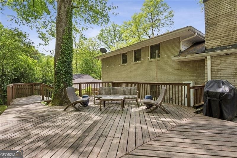 205 Glencourtney Drive Sandy Springs - 25
