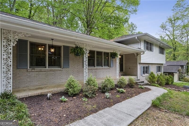 205 Glencourtney Drive Sandy Springs - 3