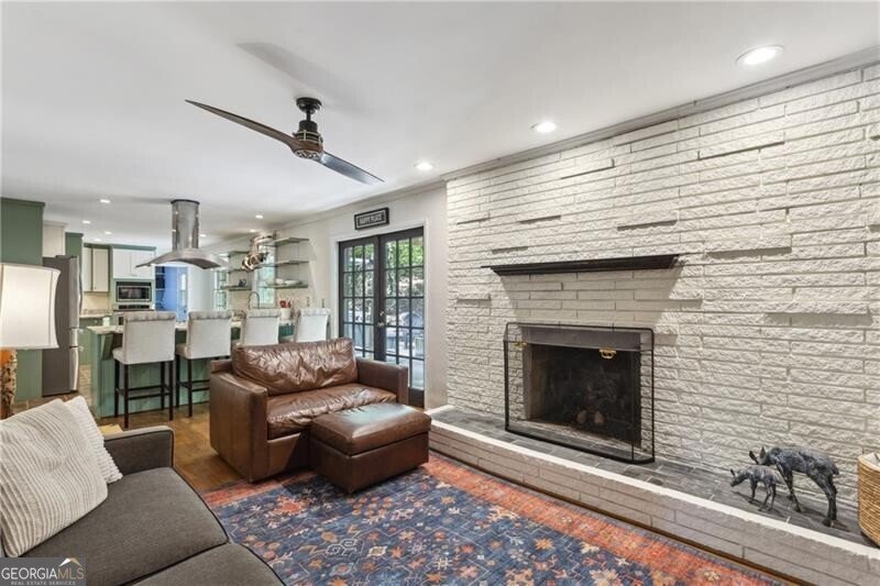 205 Glencourtney Drive Sandy Springs - 7