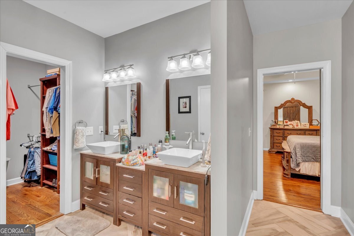 2586 Wesleyan Drive Macon - 23