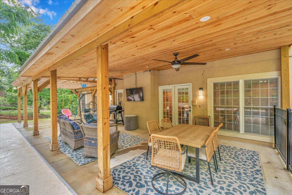 2586 Wesleyan Drive Macon - 38