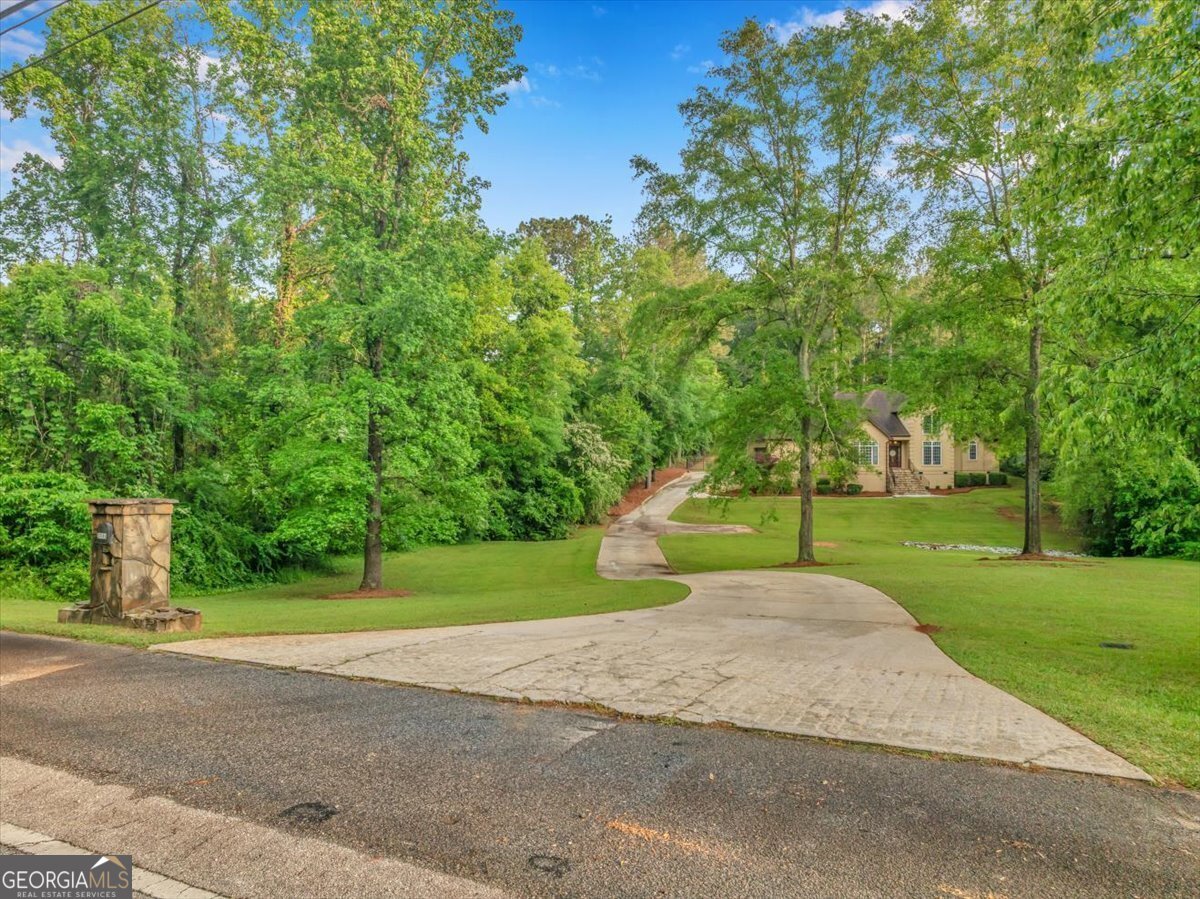 2586 Wesleyan Drive Macon - 50