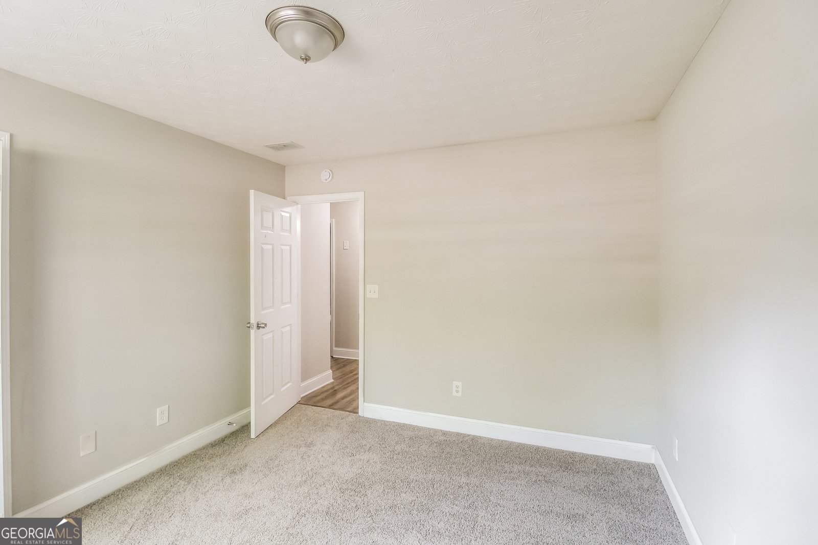 121 Crestwood Court Hampton - 14