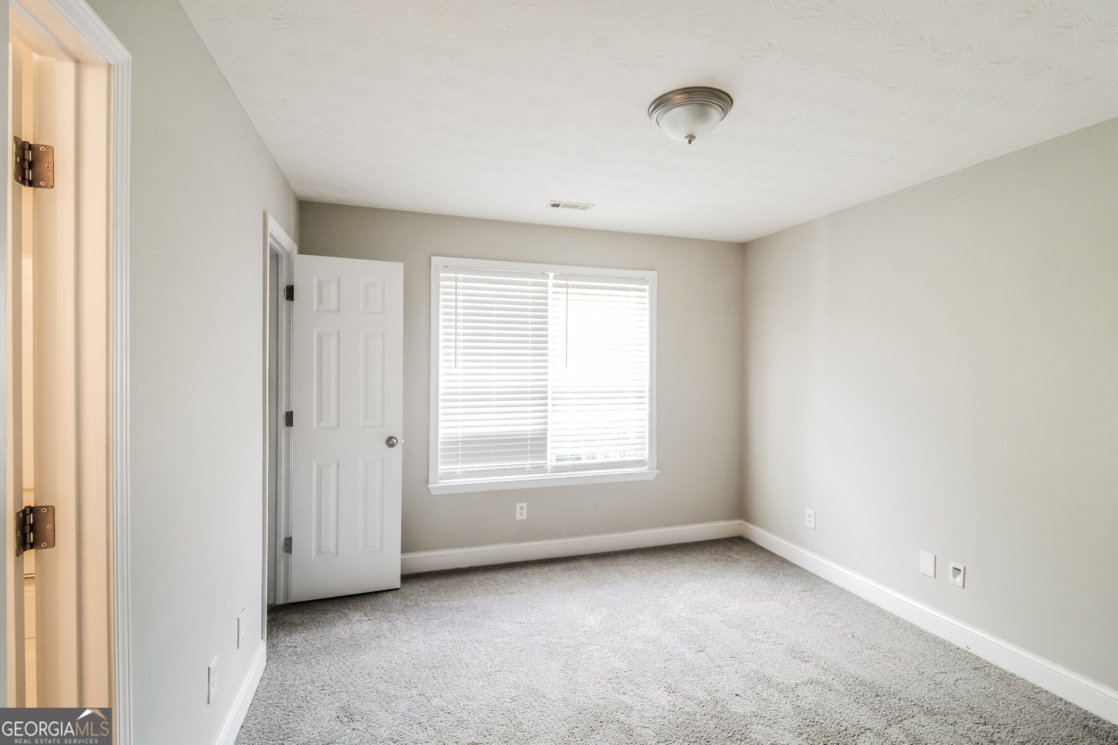 121 Crestwood Court Hampton - 16