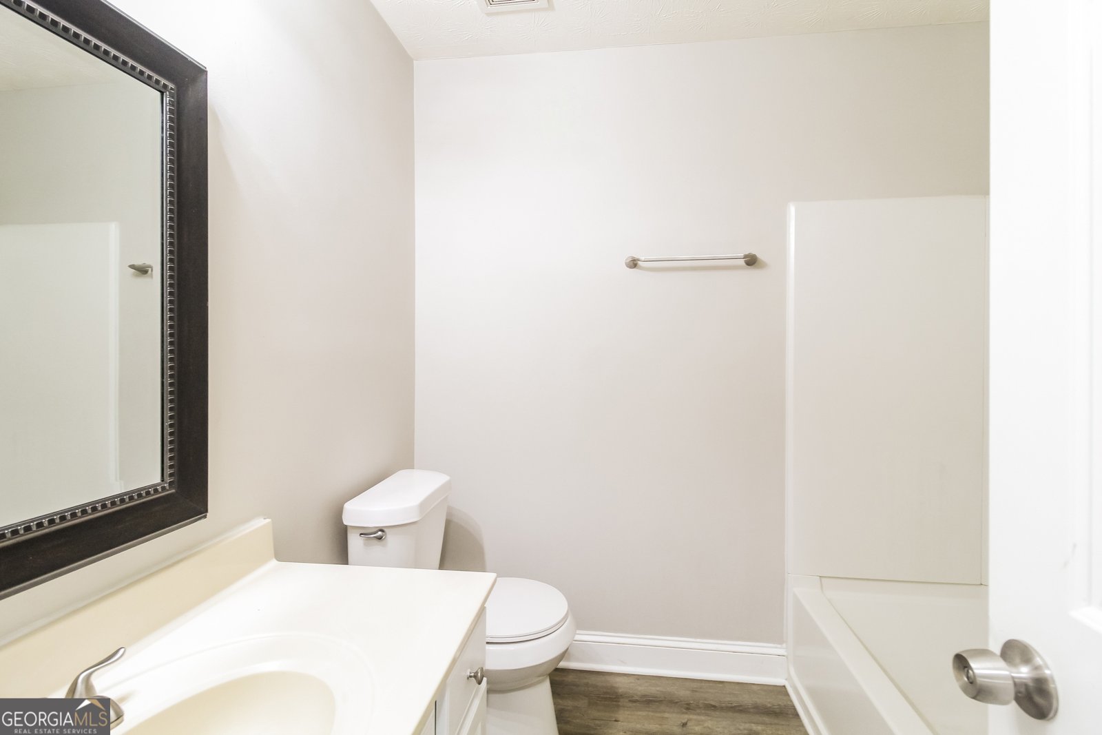 121 Crestwood Court Hampton - 18