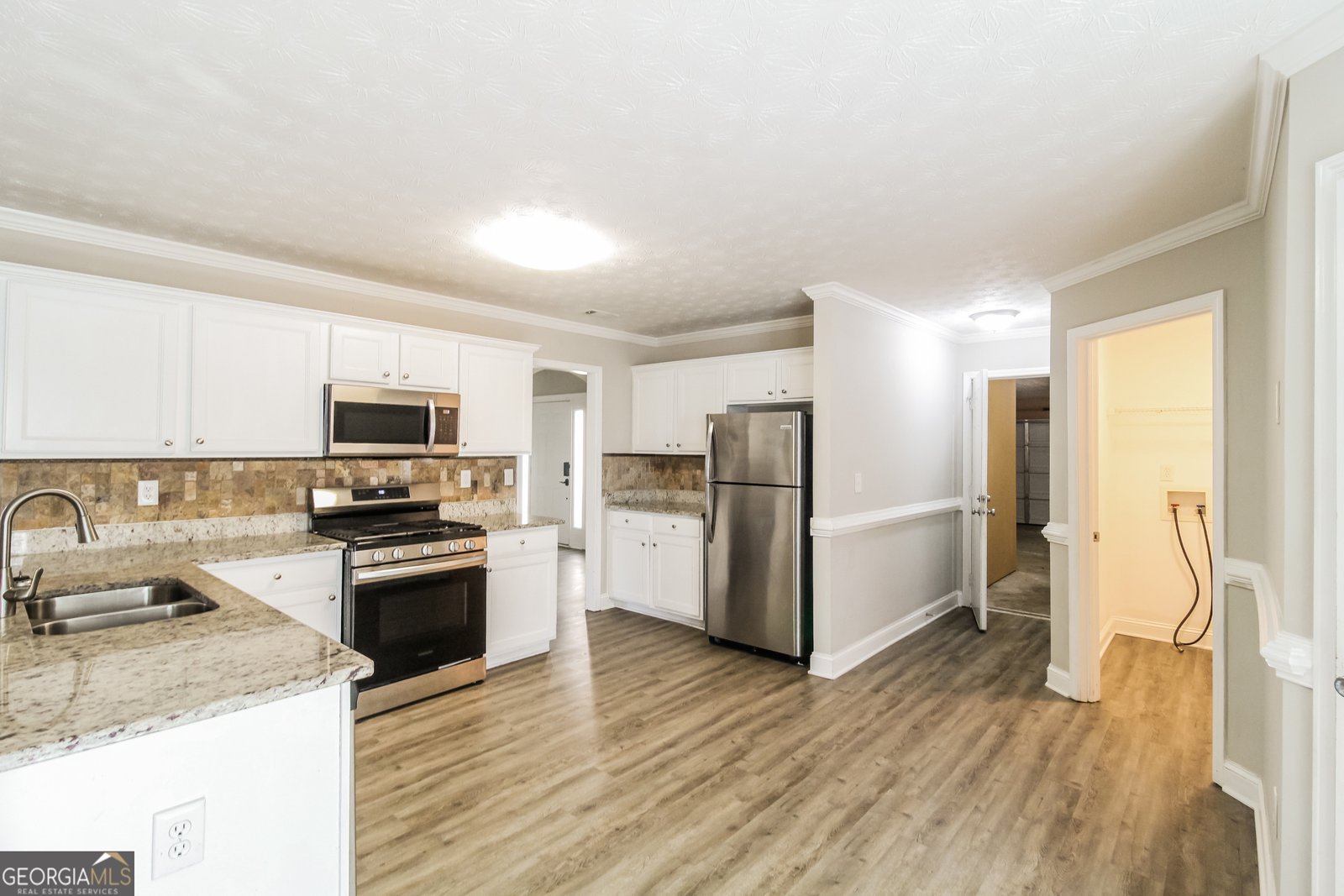 121 Crestwood Court Hampton - 9