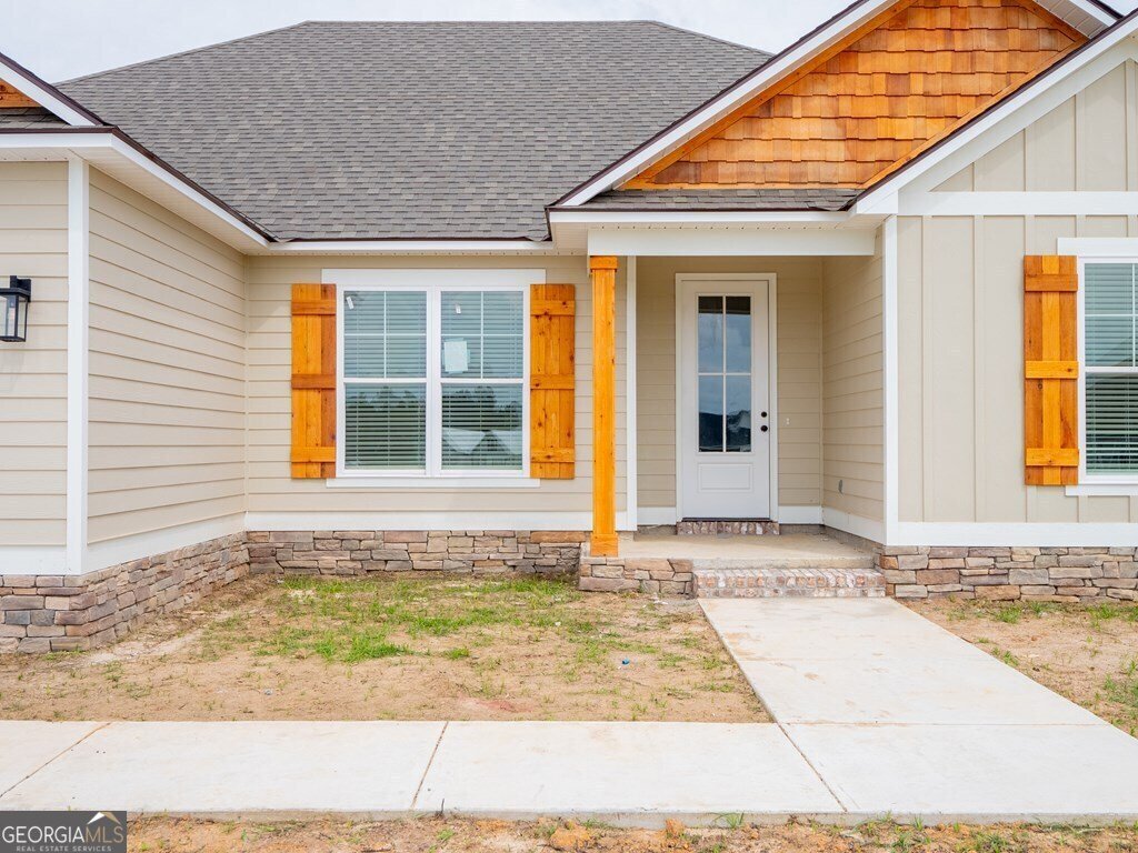153 Lakeridge Drive Adel - 46