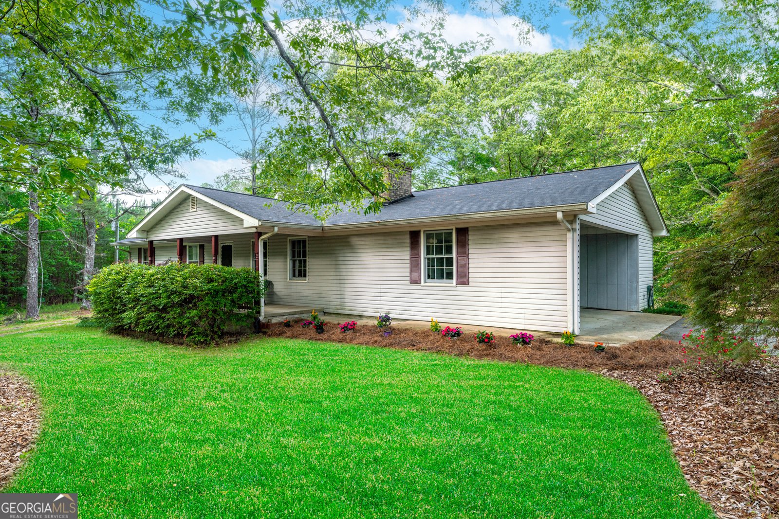 556 Auburn Road Auburn - 1