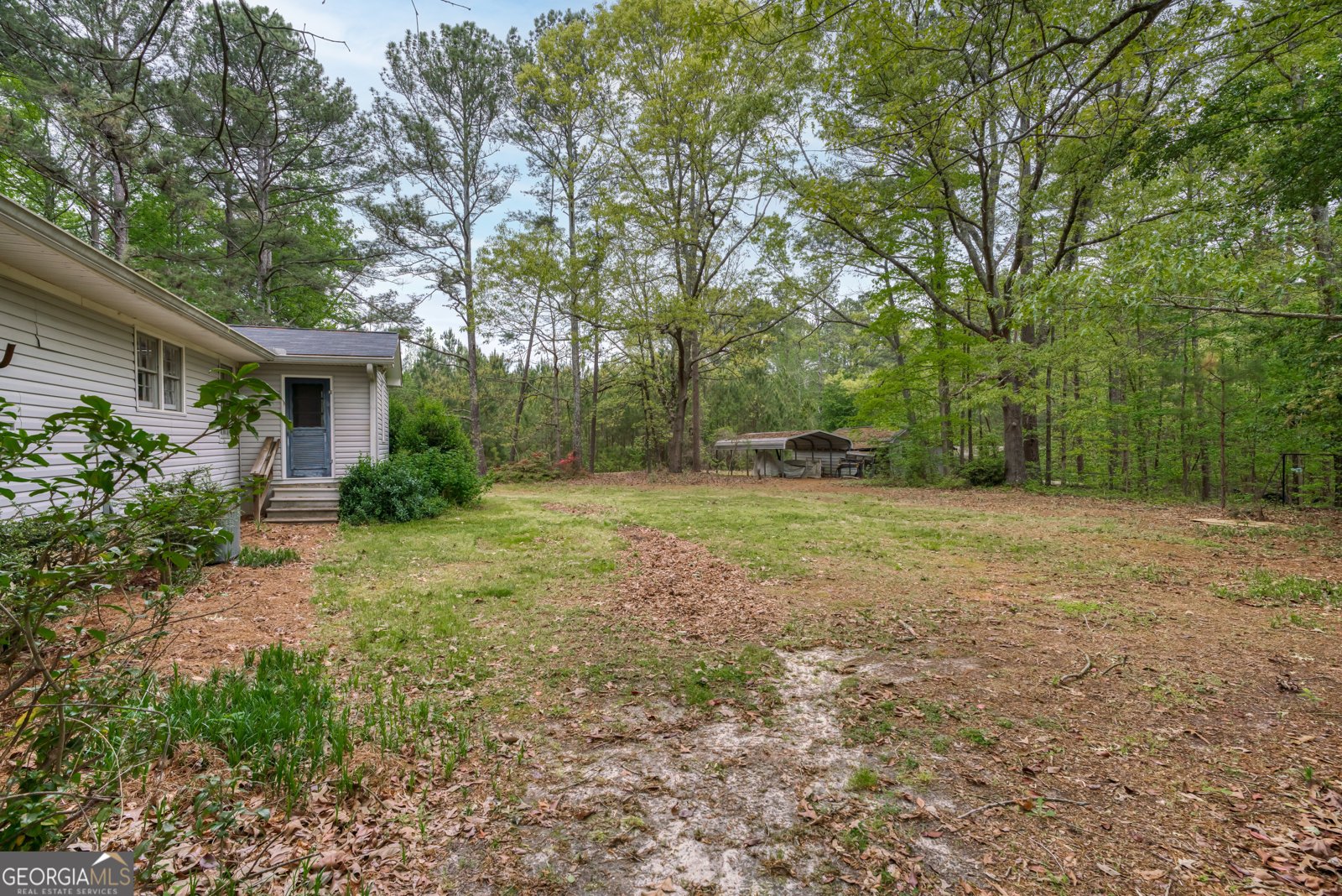 556 Auburn Road Auburn - 22