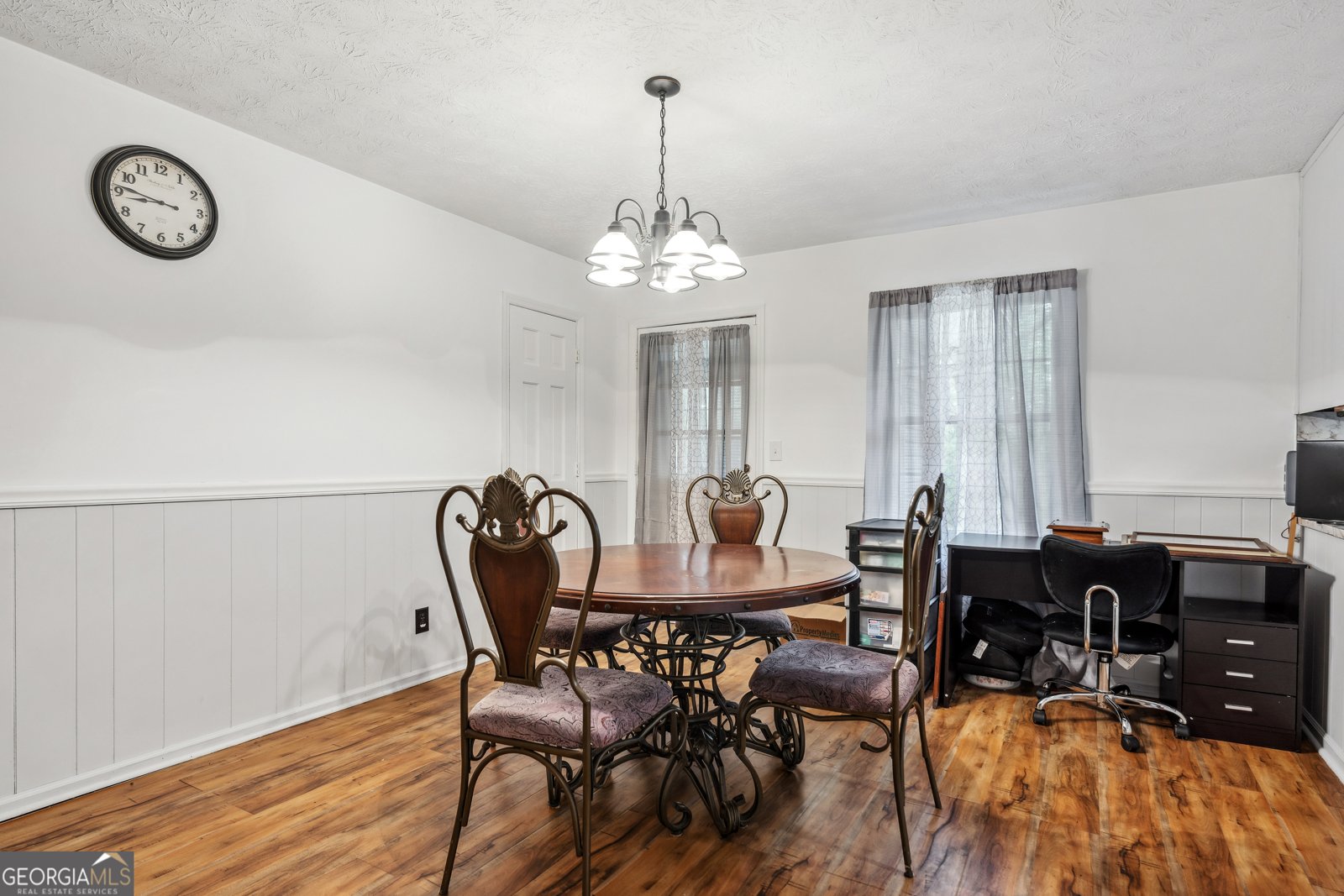 556 Auburn Road Auburn - 6