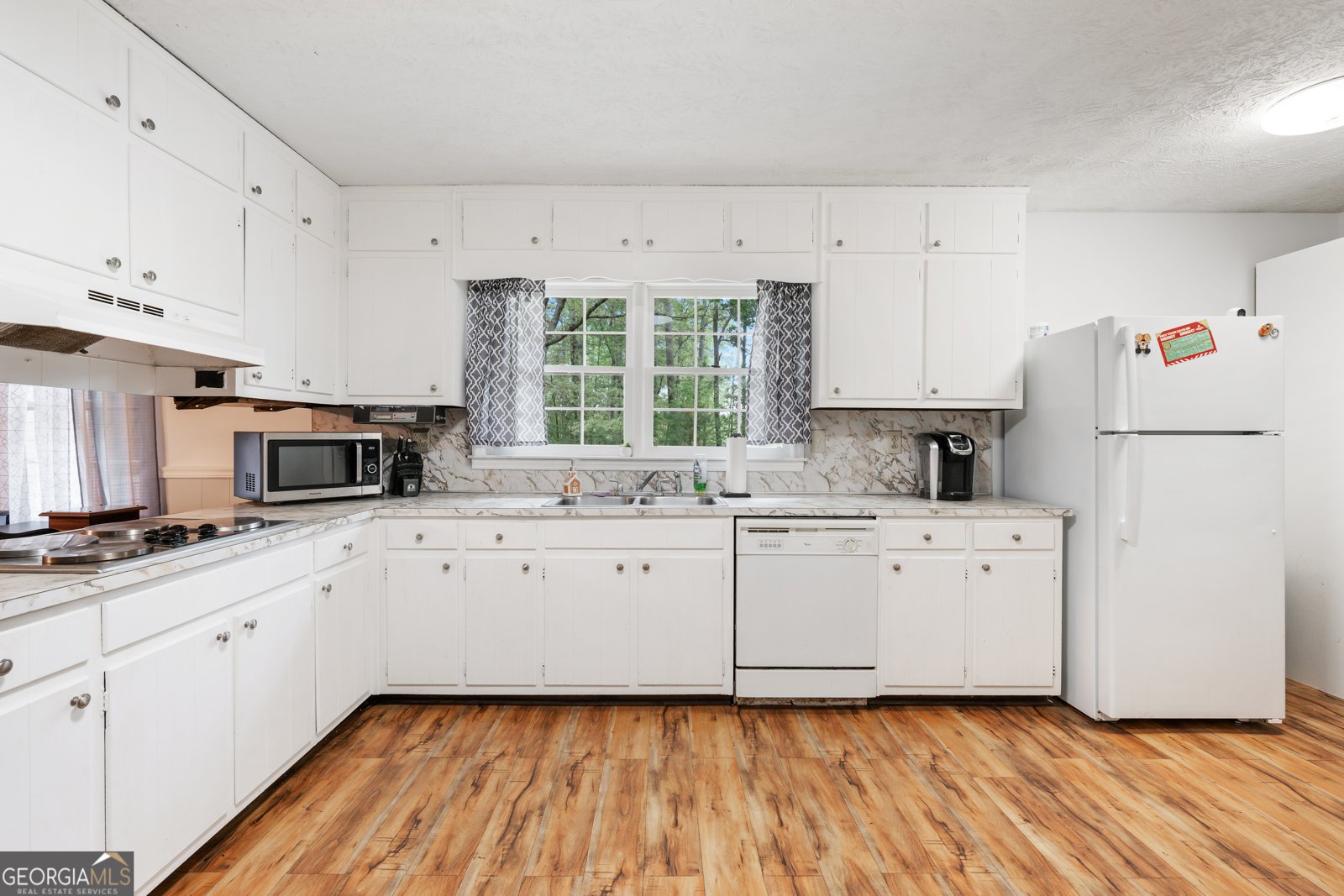 556 Auburn Road Auburn - 9