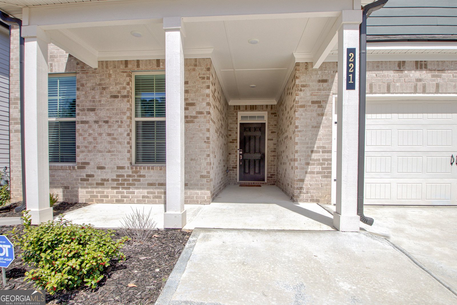 221 Caledonia Court Peachtree City - 3