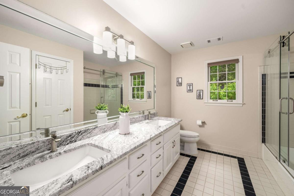 6040 Neely Farm Drive Peachtree Corners - 31