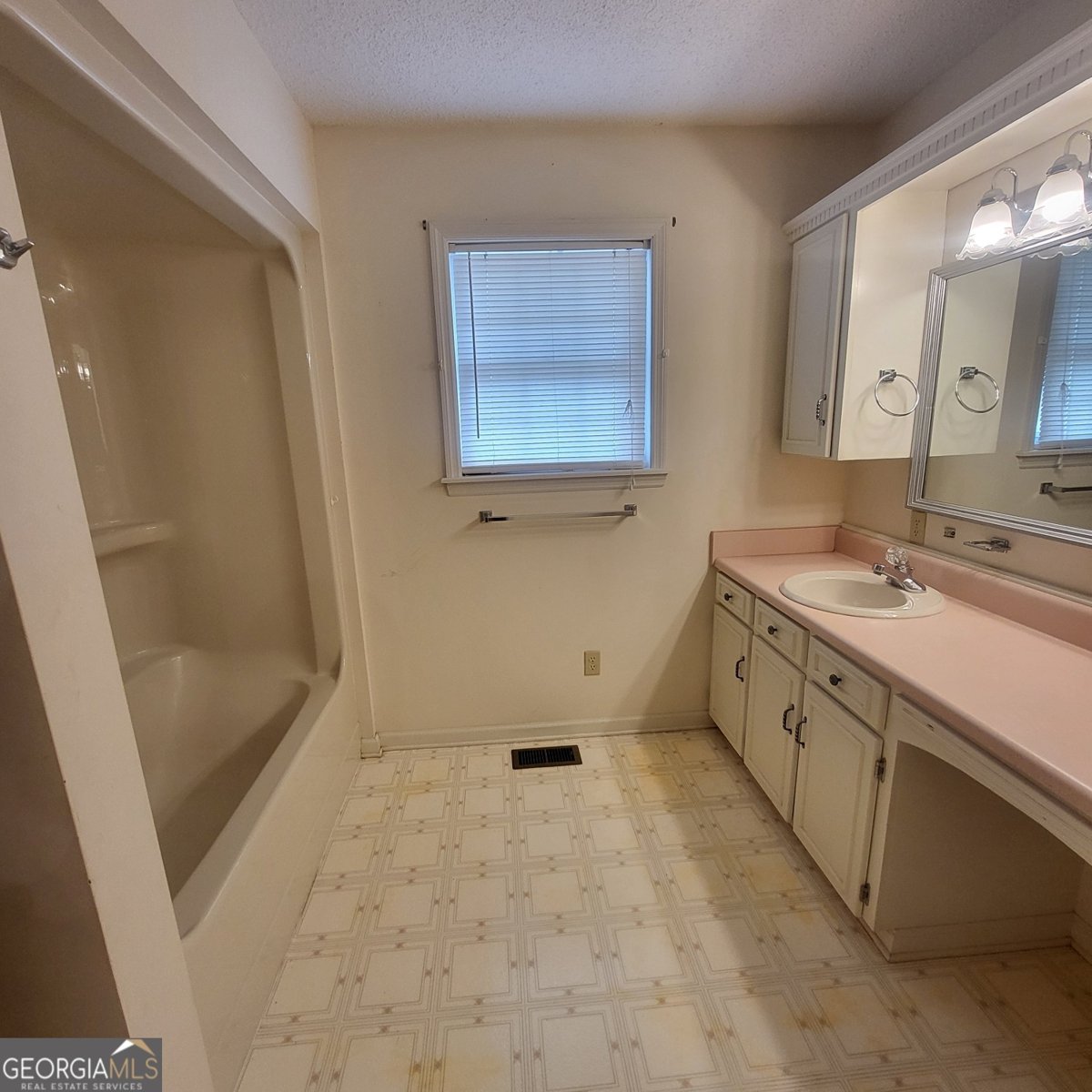 2521 28th Avenue Lanett - 18