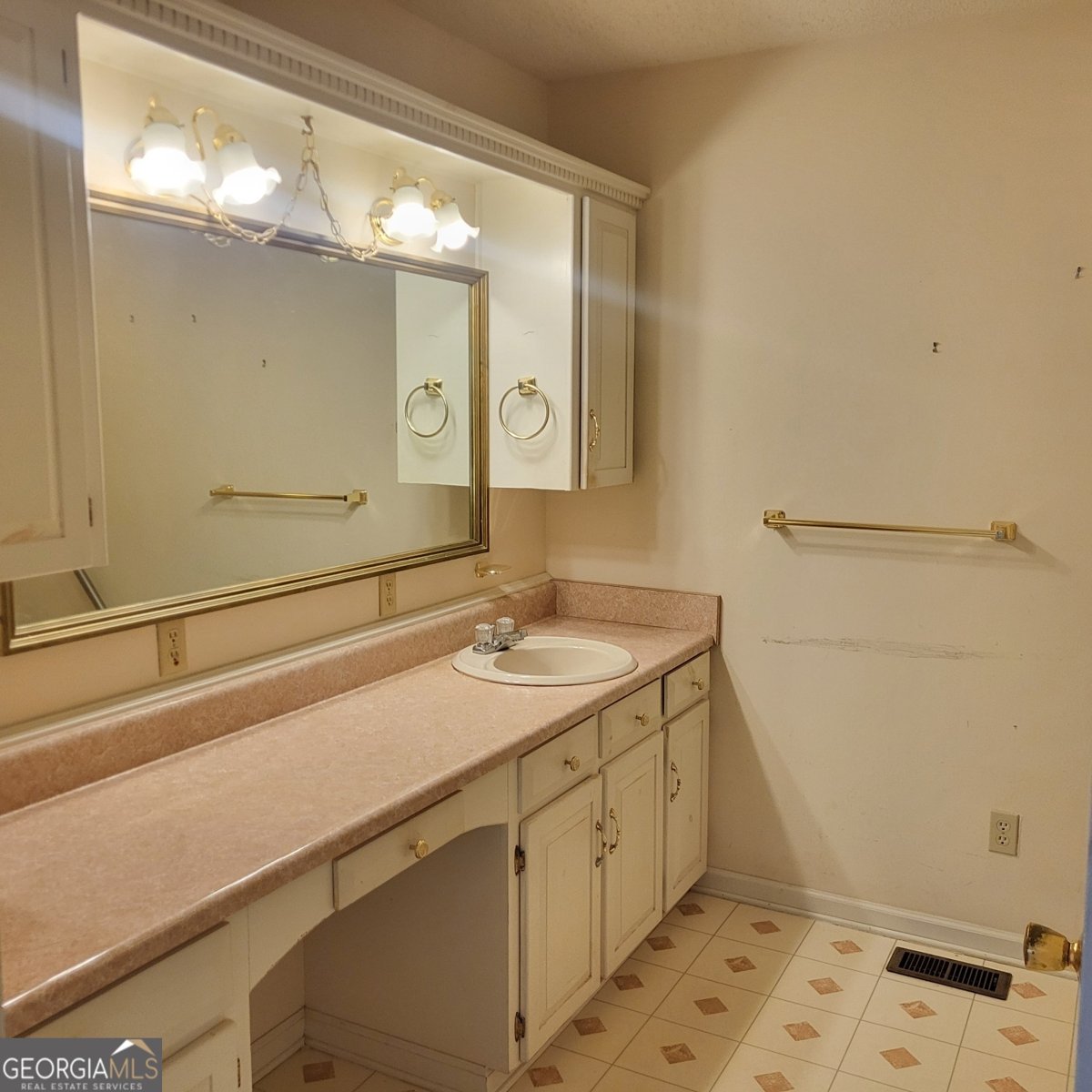 2521 28th Avenue Lanett - 23