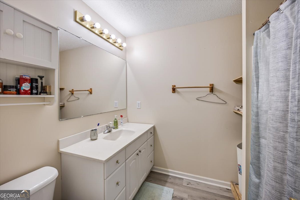 219 Southern Walk Circle Gray - 16